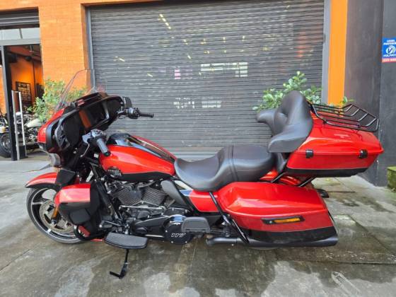 HARLEY-DAVIDSON STREET GLIDE HARLEY-DAVIDSON STREET GLIDE
